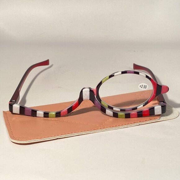 0990 Makeup Cosmetic 2.50 Flip Magnifying Glasses For Precision Application N… - Picture 1 of 7